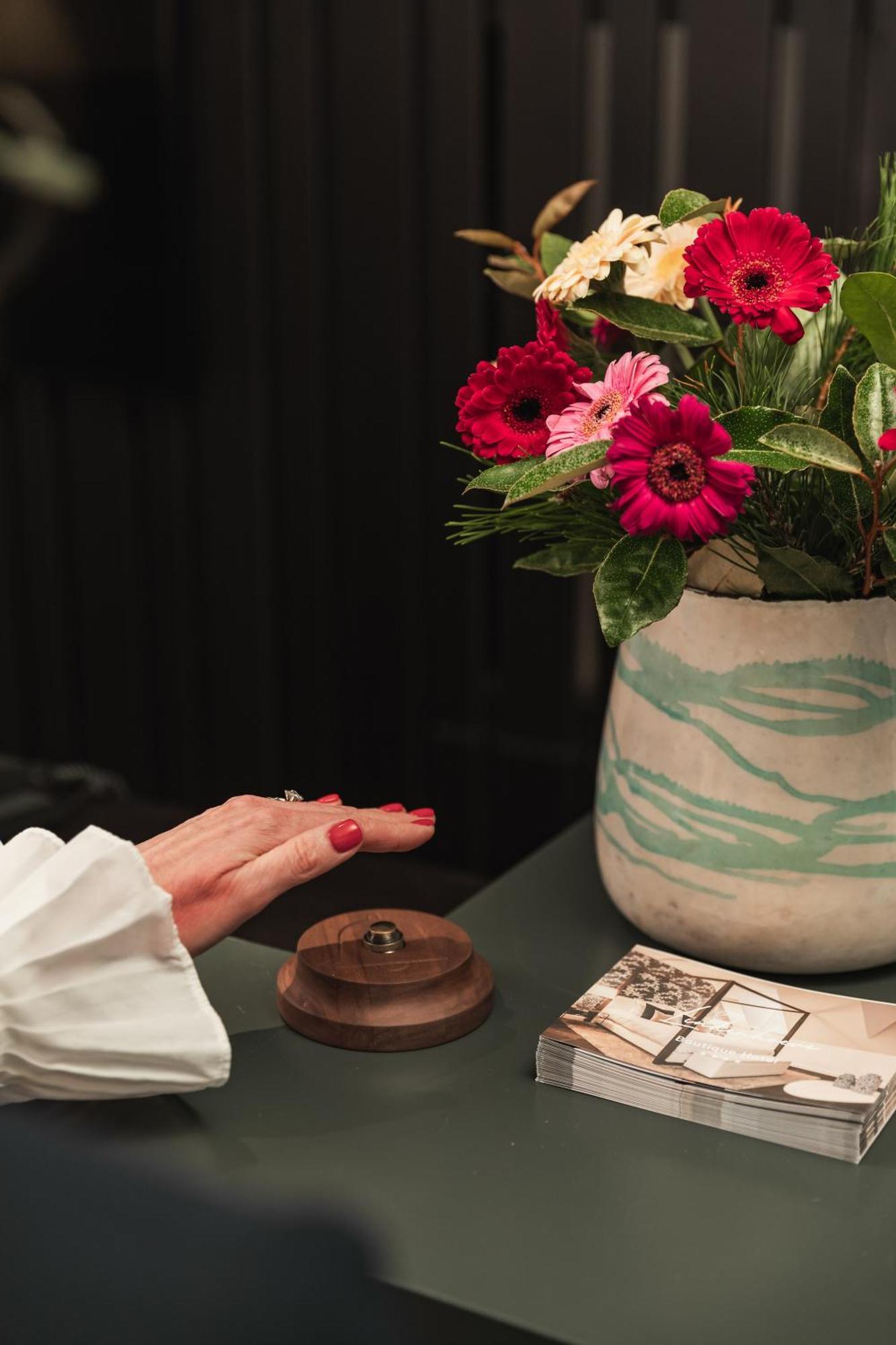 De Lindenhoeve Boutique Hotel Слойс Екстериор снимка