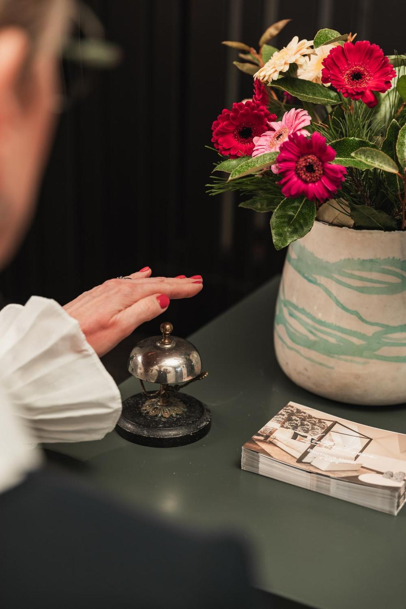 De Lindenhoeve Boutique Hotel Слойс Екстериор снимка