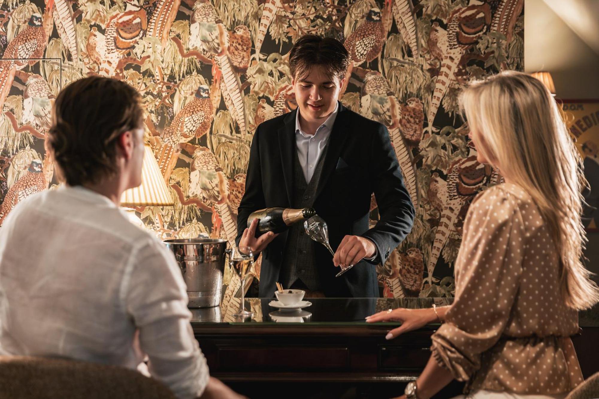 De Lindenhoeve Boutique Hotel Слойс Екстериор снимка